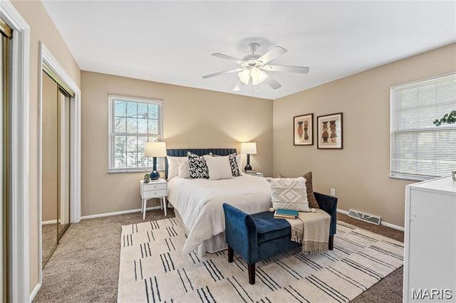 617 Candleberry Court A, Kirkwood, MO 63122