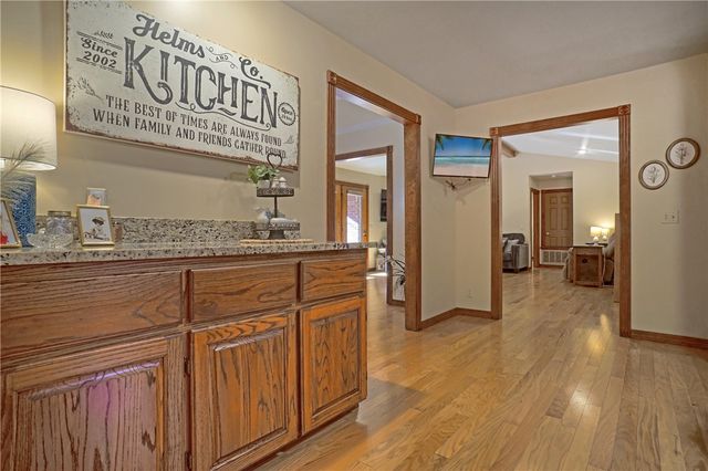 209 Hickory Hills Drive, Russellville, AR 72802