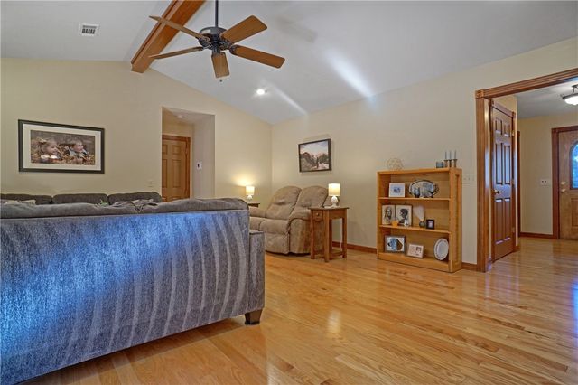 209 Hickory Hills Drive, Russellville, AR 72802