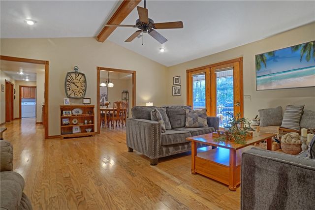 209 Hickory Hills Drive, Russellville, AR 72802