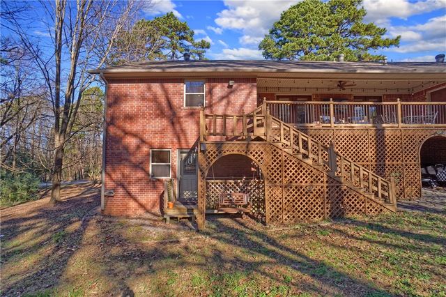 209 Hickory Hills Drive, Russellville, AR 72802