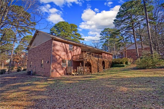 209 Hickory Hills Drive, Russellville, AR 72802