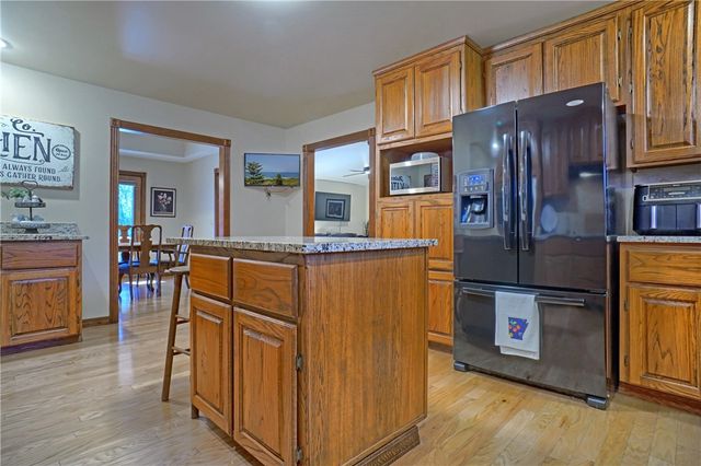 209 Hickory Hills Drive, Russellville, AR 72802