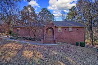 209 Hickory Hills Drive, Russellville, AR 72802