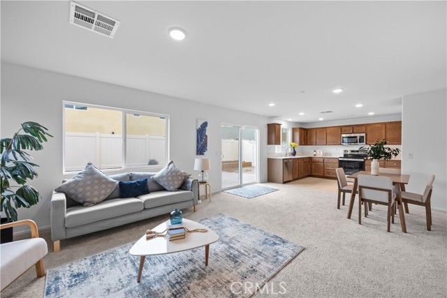 2168 REDWOOD Lane, Banning, CA 92220