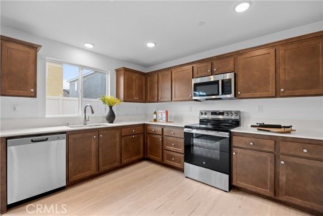 2168 REDWOOD Lane, Banning, CA 92220