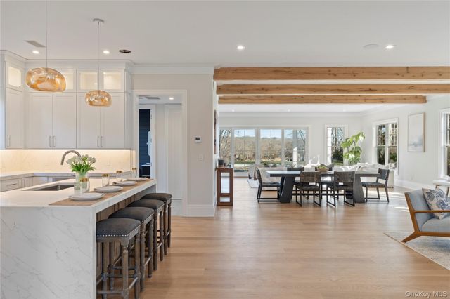 2590 Cox Neck Road, Mattituck, NY 11952