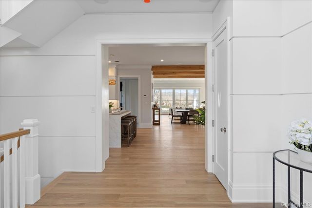 2590 Cox Neck Road, Mattituck, NY 11952