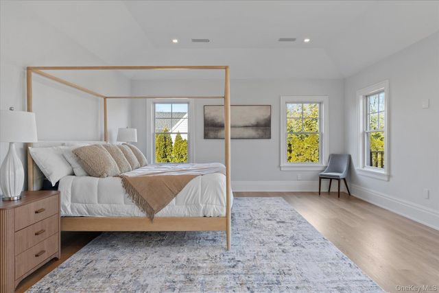 2590 Cox Neck Road, Mattituck, NY 11952