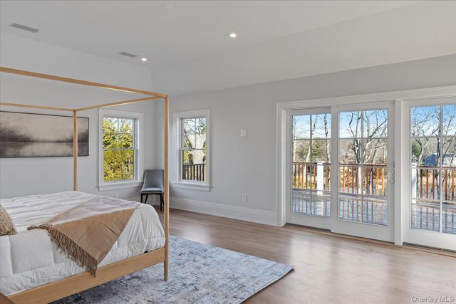 2590 Cox Neck Road, Mattituck, NY 11952