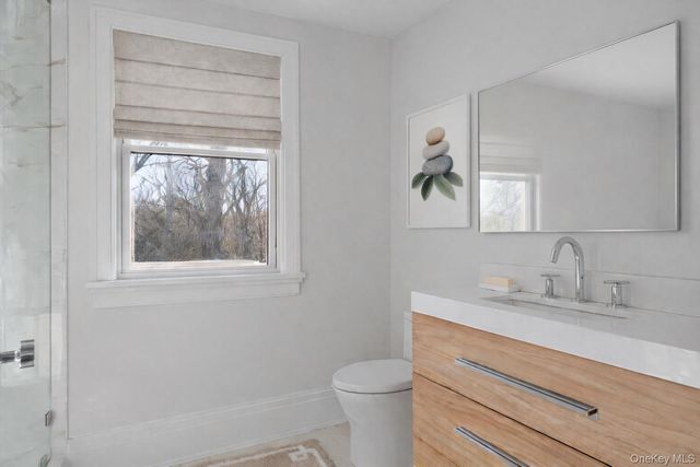 2590 Cox Neck Road, Mattituck, NY 11952