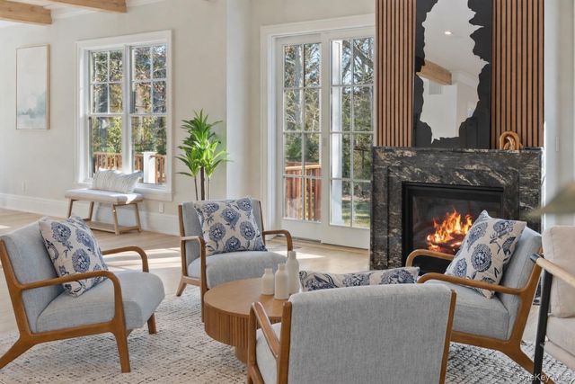 2590 Cox Neck Road, Mattituck, NY 11952