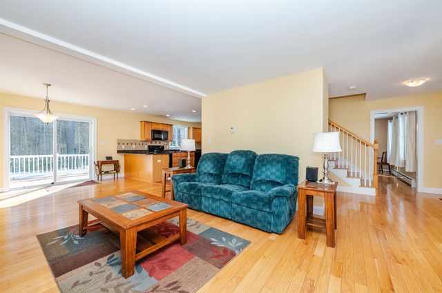 82 Ebony Drive, Rochester, NH 03867