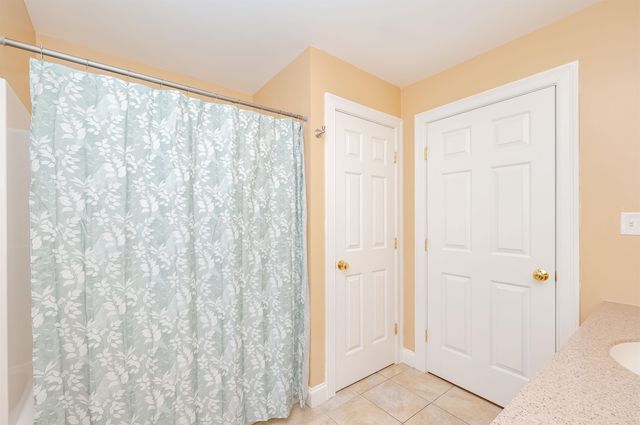 82 Ebony Drive, Rochester, NH 03867