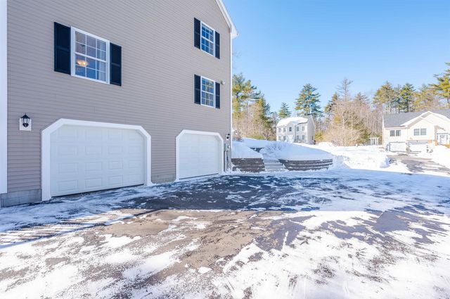 82 Ebony Drive, Rochester, NH 03867
