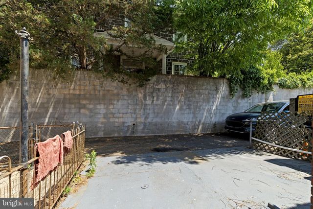 609 WHITE HORSE PIKE, Haddon Township, NJ 08107