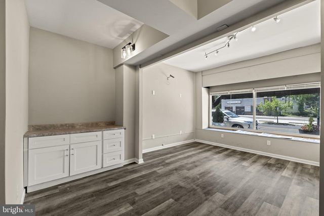 609 WHITE HORSE PIKE, Haddon Township, NJ 08107