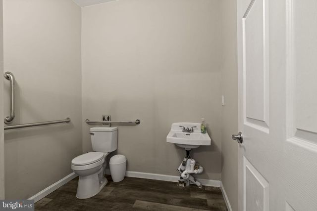 609 WHITE HORSE PIKE, Haddon Township, NJ 08107