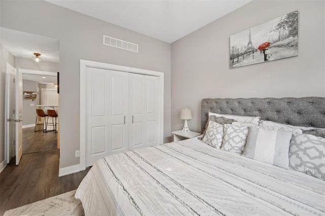 10120 Meredith Drive 9, Urbandale, IA 50322