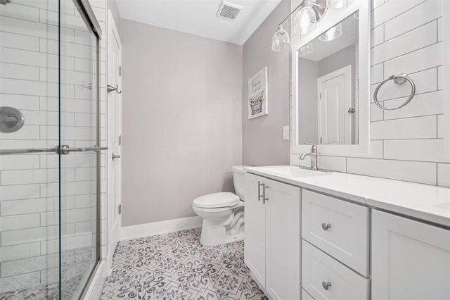 10120 Meredith Drive 9, Urbandale, IA 50322