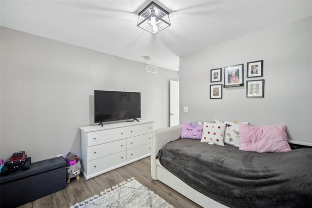 10120 Meredith Drive 9, Urbandale, IA 50322