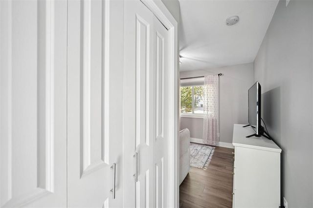 10120 Meredith Drive 9, Urbandale, IA 50322