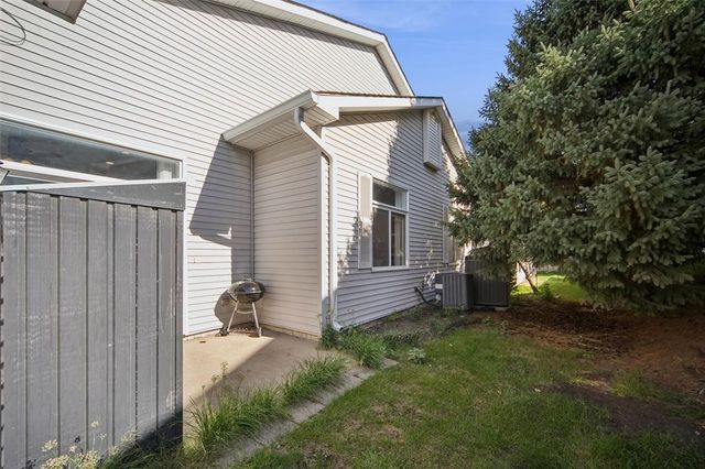 10120 Meredith Drive 9, Urbandale, IA 50322