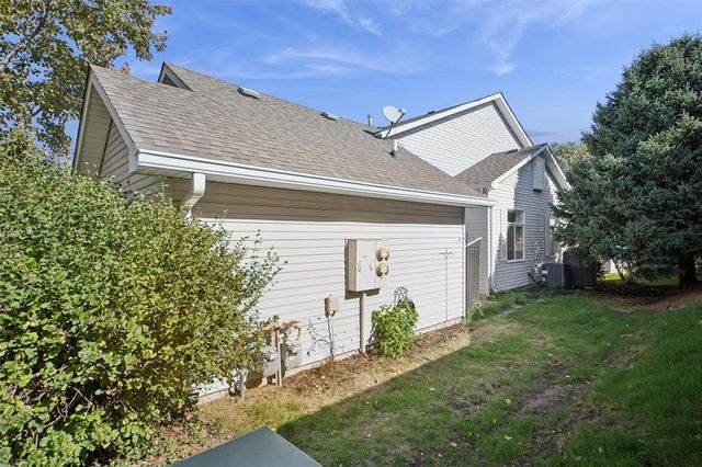 10120 Meredith Drive 9, Urbandale, IA 50322