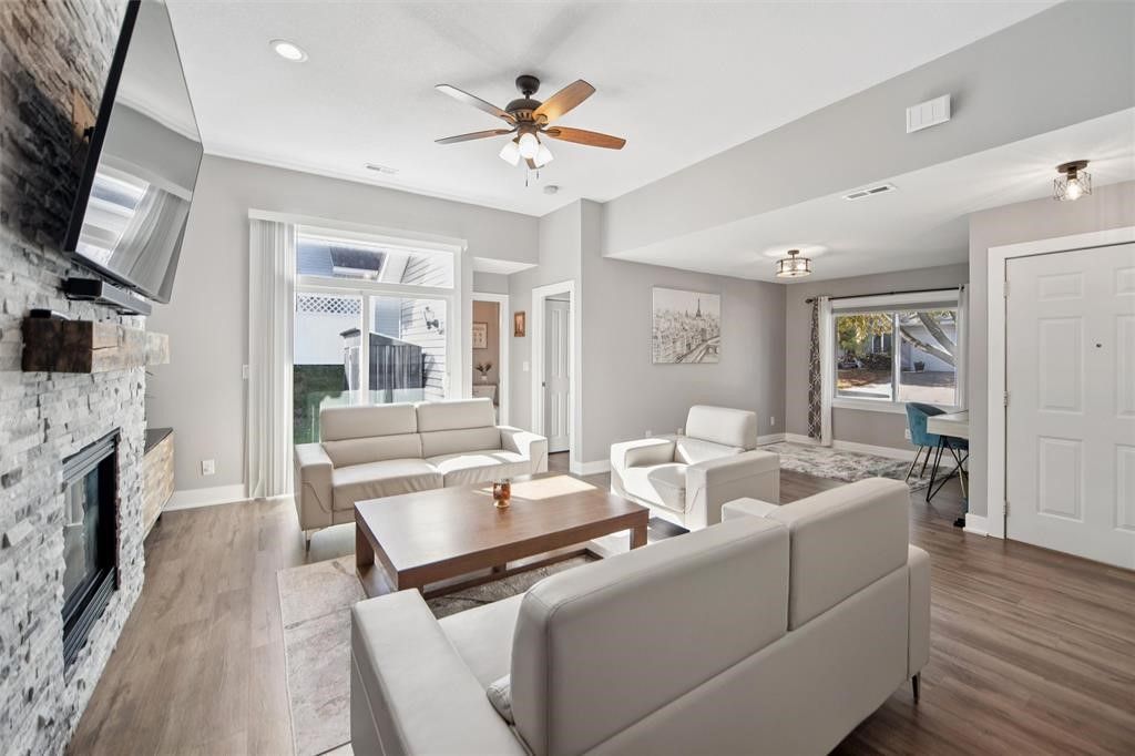 10120 Meredith Drive 9, Urbandale, IA 50322