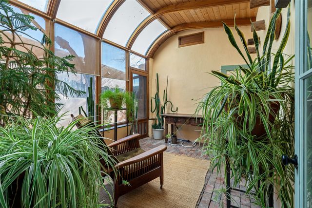 416 Apodaca Hill, Santa Fe, NM 87501