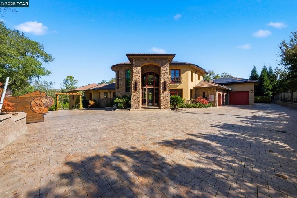 8 Quiet Country Lane, Danville, CA 94526