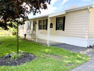 18 Cook Lane, New Paltz, NY 12561