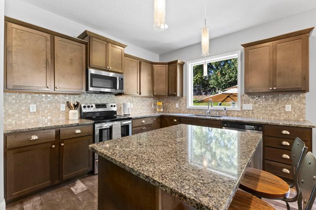 9597 198th Street W, Lakeville, MN 55044