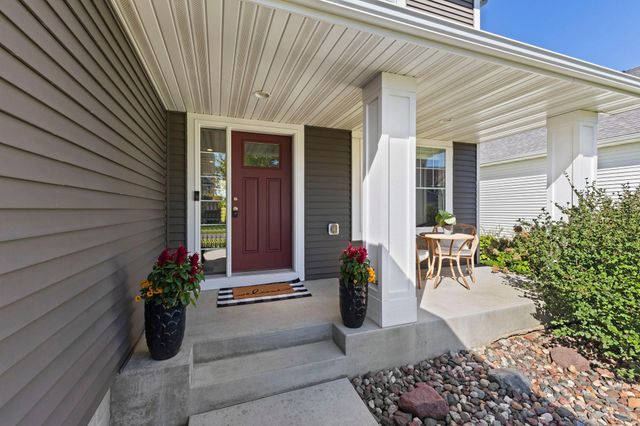 9597 198th Street W, Lakeville, MN 55044