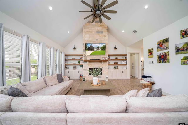 379 Private Road 2367, Mount Pleasant, TX 75455