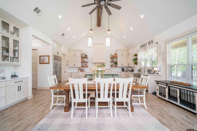 379 Private Road 2367, Mount Pleasant, TX 75455