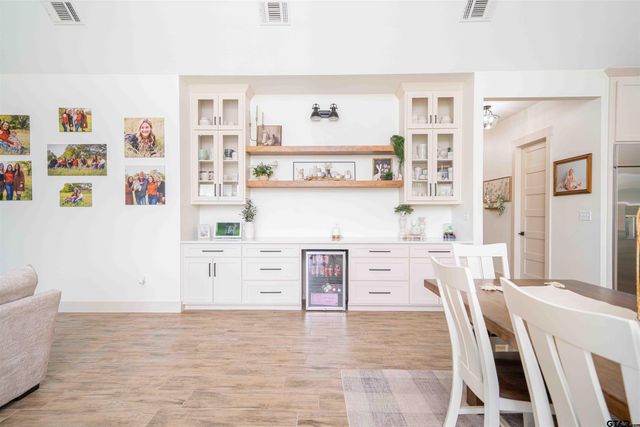 379 Private Road 2367, Mount Pleasant, TX 75455