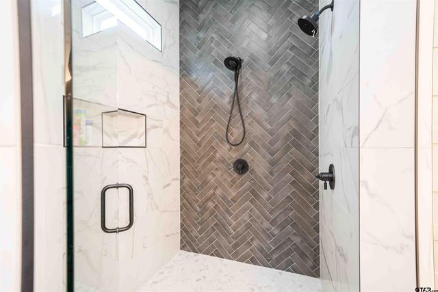 379 Private Road 2367, Mount Pleasant, TX 75455