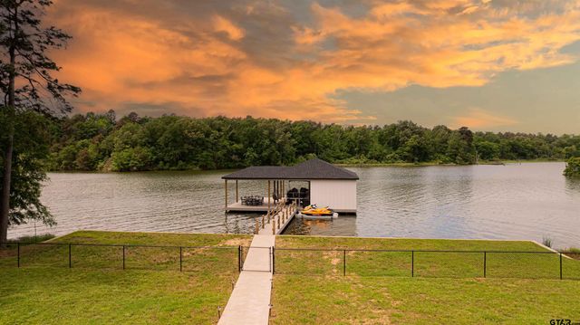 379 Private Road 2367, Mount Pleasant, TX 75455