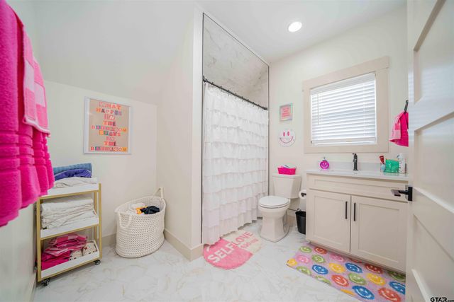 379 Private Road 2367, Mount Pleasant, TX 75455