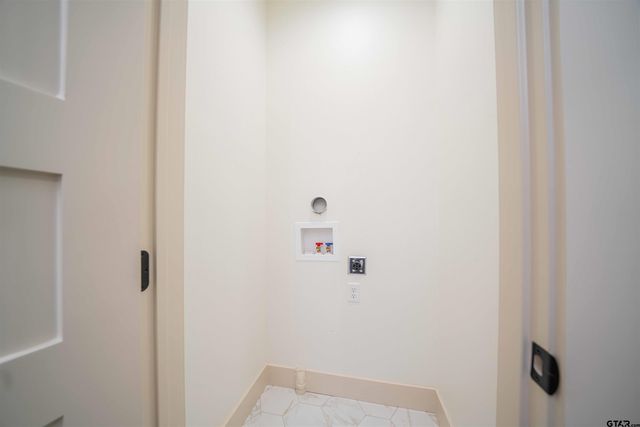 379 Private Road 2367, Mount Pleasant, TX 75455