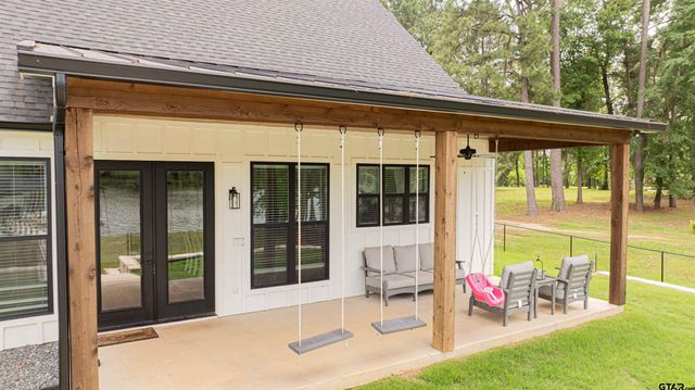 379 Private Road 2367, Mount Pleasant, TX 75455