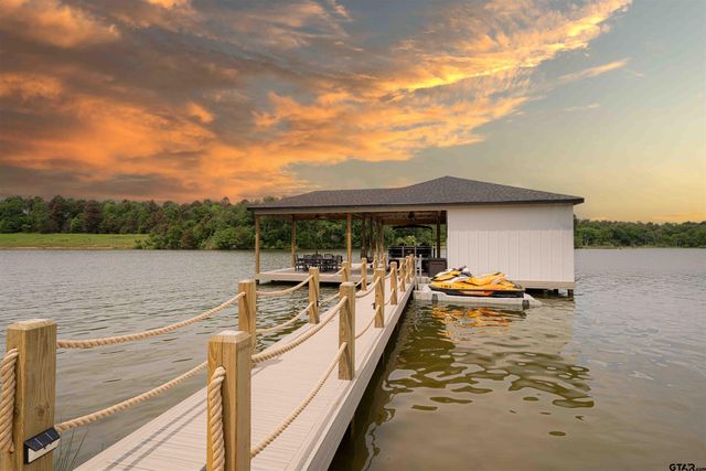 379 Private Road 2367, Mount Pleasant, TX 75455