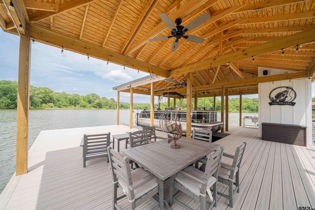 379 Private Road 2367, Mount Pleasant, TX 75455