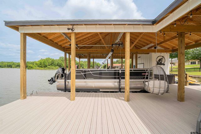 379 Private Road 2367, Mount Pleasant, TX 75455