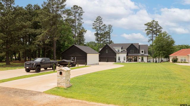 379 Private Road 2367, Mount Pleasant, TX 75455