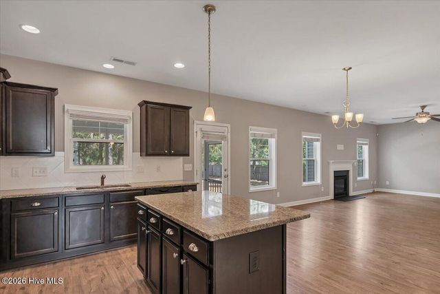 3015 Dana Lane, Aberdeen, NC 28315