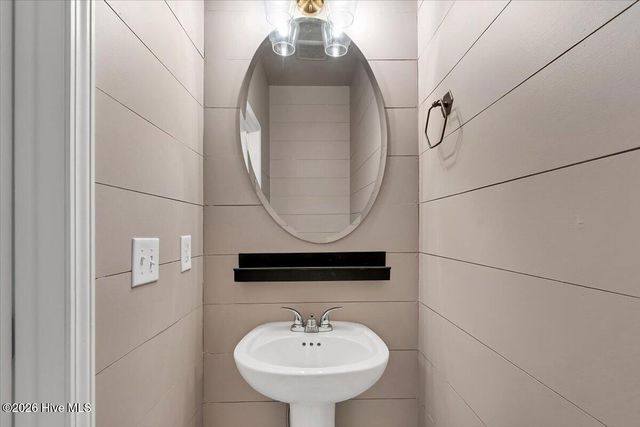 3015 Dana Lane, Aberdeen, NC 28315