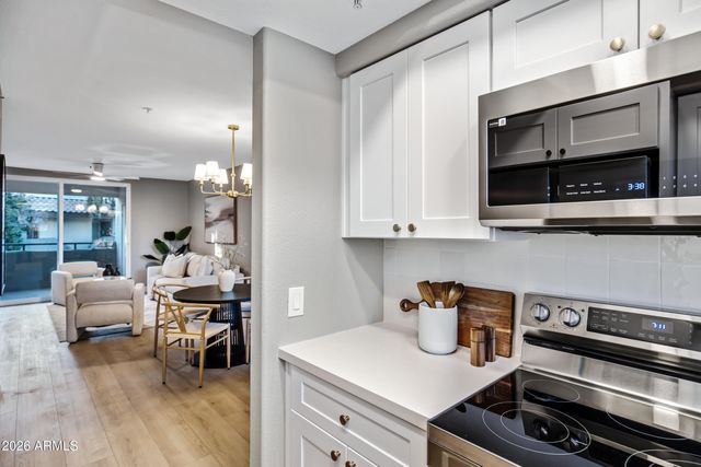 1825 W RAY Road 2070, Chandler, AZ 85224