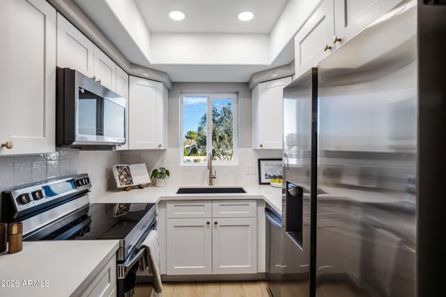 1825 W RAY Road 2070, Chandler, AZ 85224